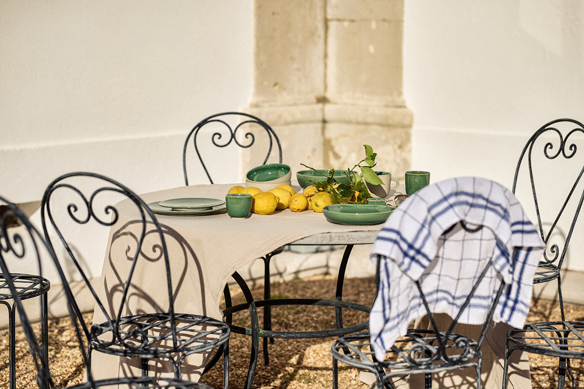 onomao: Timeless and truly handcrafted tableware and decorations